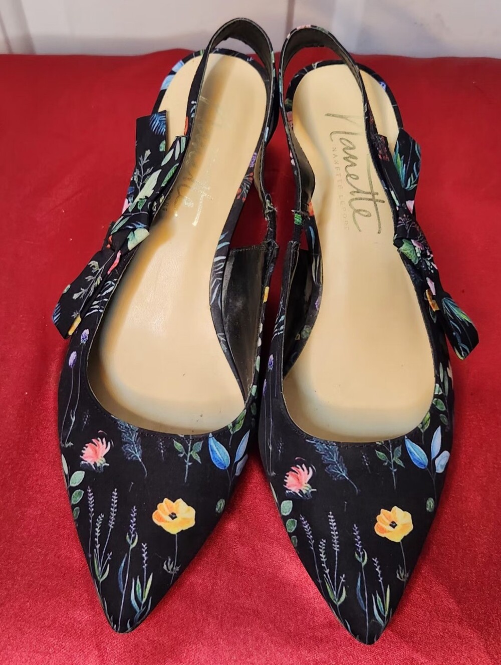 Nanette Lepore Black Floral Pointed Slingback Flats with Bow Size 7.5